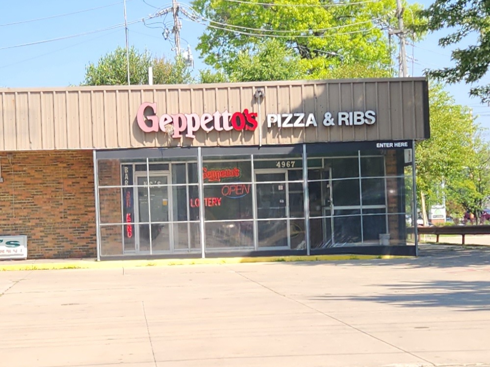 Geppetto's Pizza & Ribs Photos 2